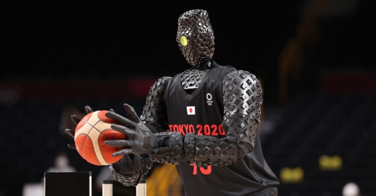 Meet The Freaky Robot That's Sinking Crazy Basketball Shots at the Tokyo Olympics