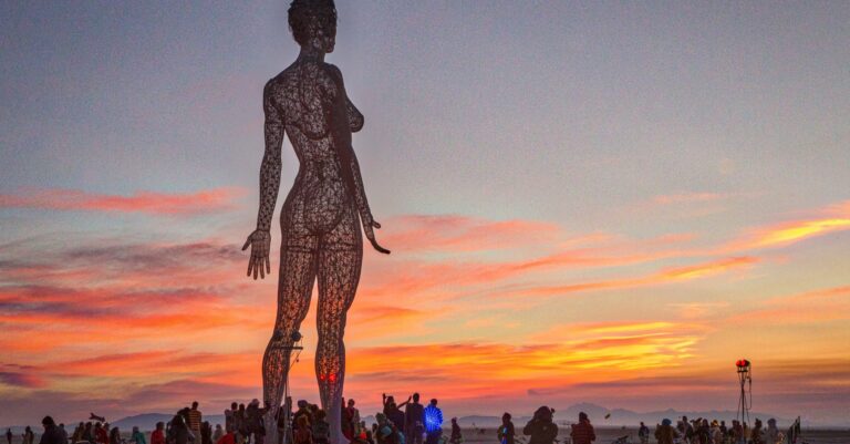 A 45-Foot-Tall Nude Female Sculpture That ‘Breathes’ Is Heading To Miami Art Week